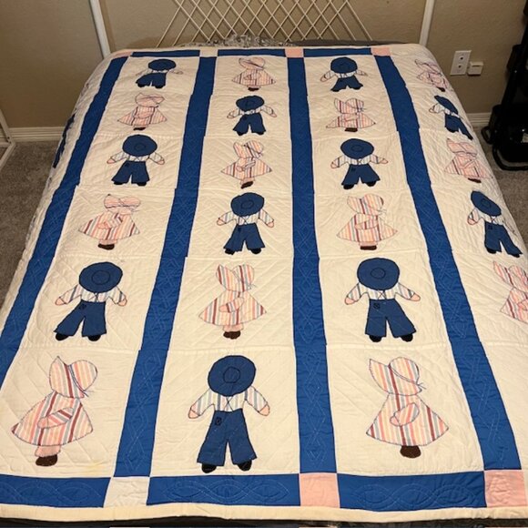 Vintage Sunbonnet Sue and Sam handmade quilt